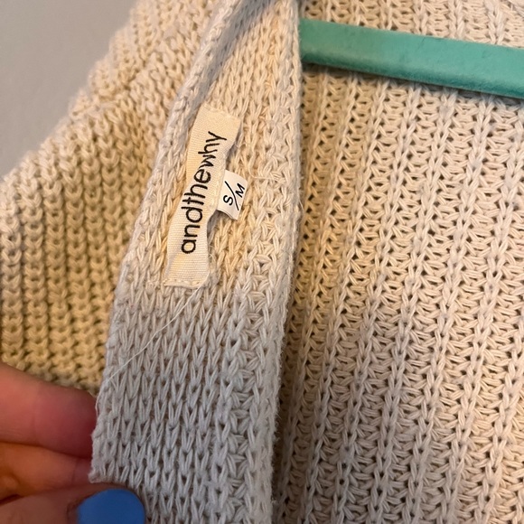 Off-white over the shoulder sweater with an open back - Picture 4 of 5